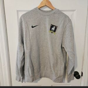 Nike sweatshirt